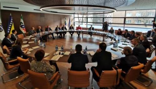 SDA odgovorila Vučiću: Ako želi dobre odnose neka izruči Kosorića i Jankovića