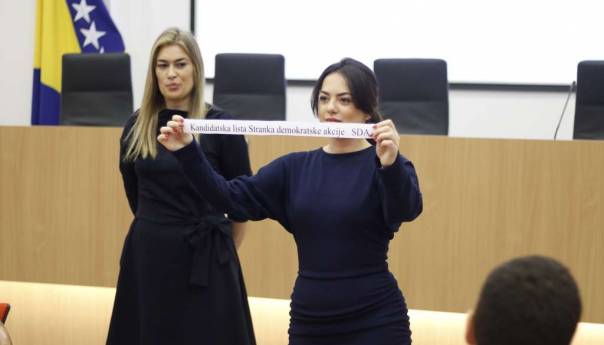 SDA osigurala 12 delegata u Klubu Bošnjaka u Domu naroda FBiH