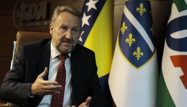 SDA: Ovo je atak na državu, neophodan zajednički odgovor probosanskog bloka