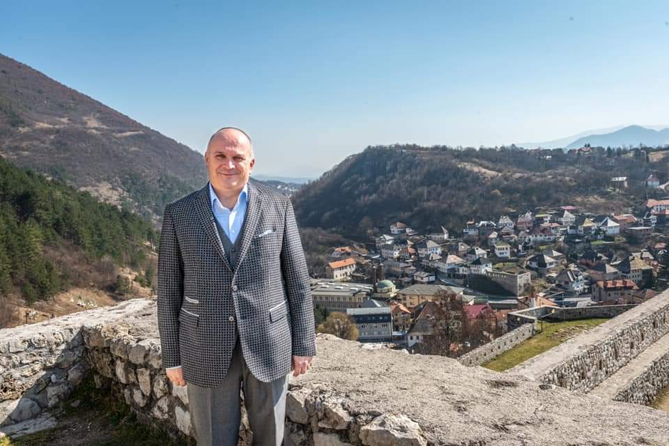 SDA pobijedila 'Trojku', Kenan Dautović novi načelnik Travnika