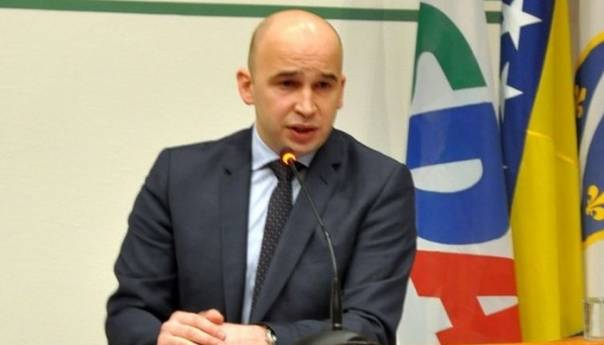 SDA pozvala Kasumovića da hitno dostavi prijedlog budžeta i deblokira Zenicu