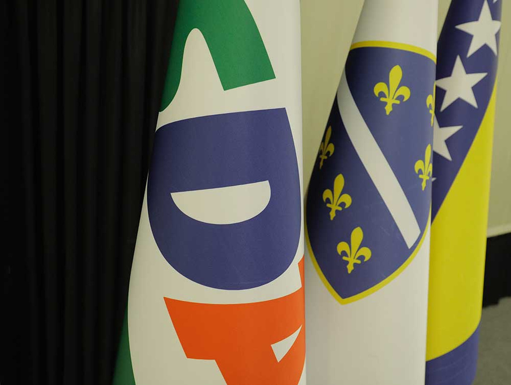 SDA: Pravnim putem ćemo poništiti zakon, ljiljani i simboli Armije RBiH nikada neće biti zabranjeni