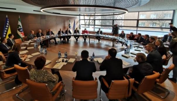 SDA: 'Razlaza u BiH' ne može biti, zagovornici rizikuju ratove