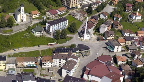 SDA Srebrenica pozvala Inzka da zaustavi gradnju spomenika