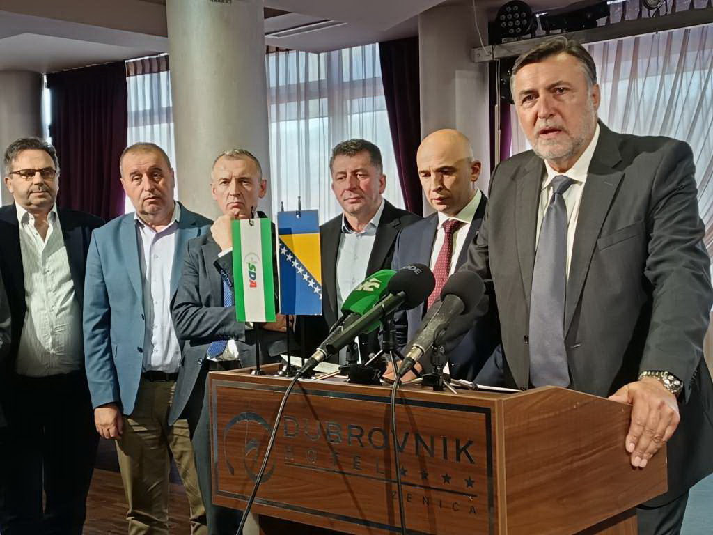 SDA u ZDK-u počela razgovore s DF-om, Strankom za BiH i HDZ-om BiH