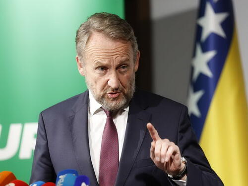 SDA: Vlada FBiH je trebala donijeti odluku o povećanju minimalne plaće na 1.200 KM uz prethodno smanjenje doprinosa