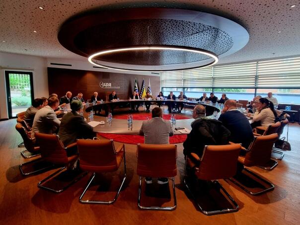 SDA: Zabrana rada državnih institucija u RS je pokušaj državnog udara