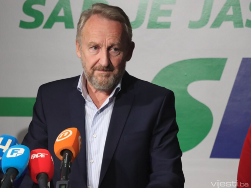 SDA: Zbog korupcije kadrova dovedena u pitanje izgradnja autoputa, moraju uslijediti smjene i ostavke