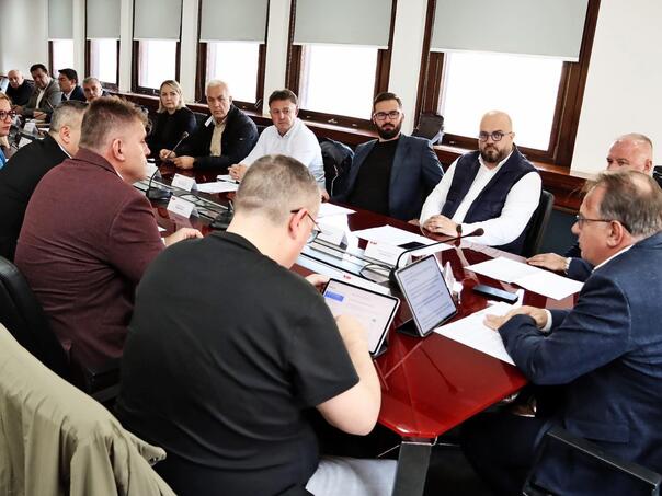 SDP: Građanin Dodik preko emisara nastavlja s blokadama institucija