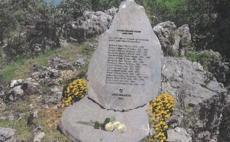 SDP podržao izvorni tekst na spomeniku na Kazanima