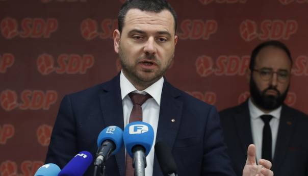 SDP predložio zakon kojim bi se ukinule akcize na gorivo