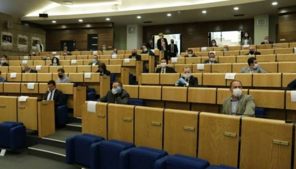 SDP traži sjednicu Doma naroda oko nastavka rada Vlade FBiH