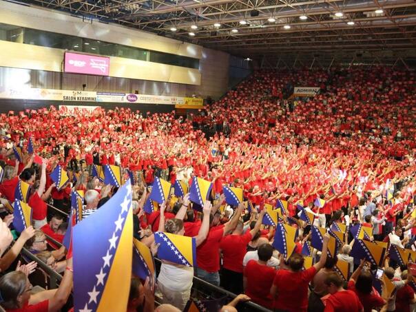 SDP: Veličanje zločinca Mladića je pljuvanje u lice međunarodnoj pravdi