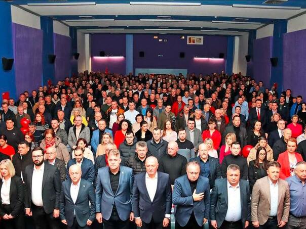 SDPBiH organizirao tribinu u Maglaju: Radnici su temelj države