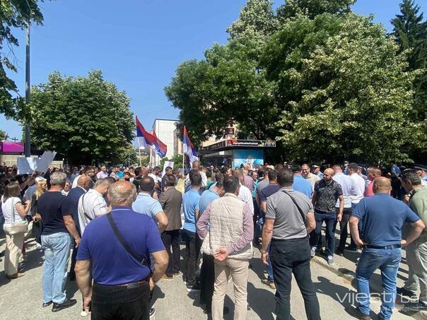 SDS: Dodikov režim progoni opoziciju, sutra protest u Banjaluci