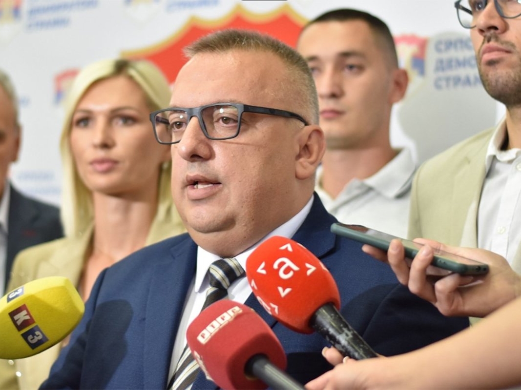 SDS: Zabraniti SNSD, jer je pokrovitelj narko-kartela