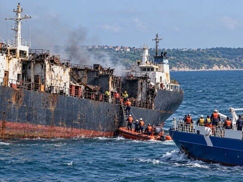 Sedam članova posade nestalo nakon napada dronovima na tanker kod Rumunije