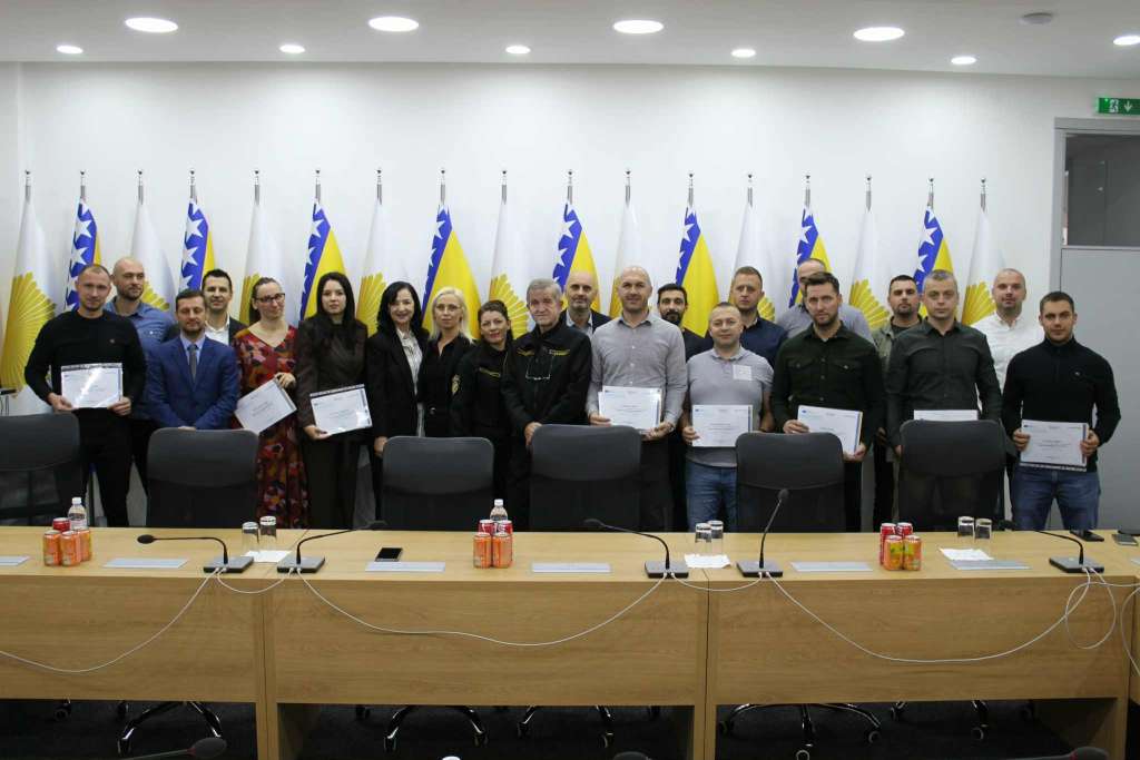 Sedam kantonalnih ministarstava na Policijskoj akademiji FMUP-a učilo o cyber kriminalu