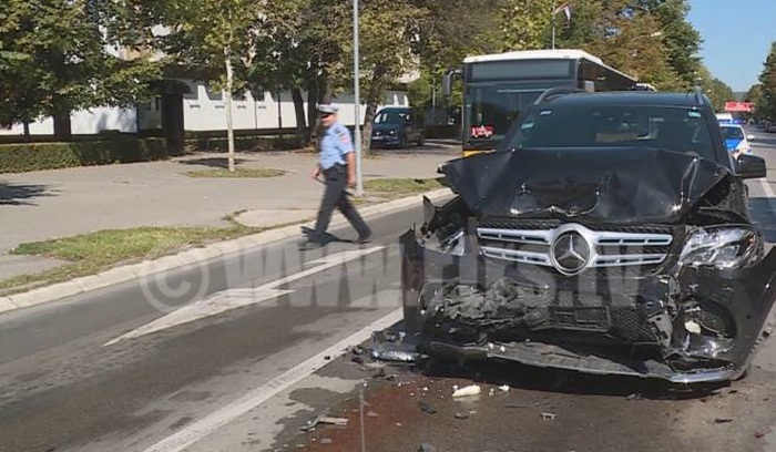 Sedam osoba povrijeđeno u sudaru automobila i autobusa u Banjaluci
