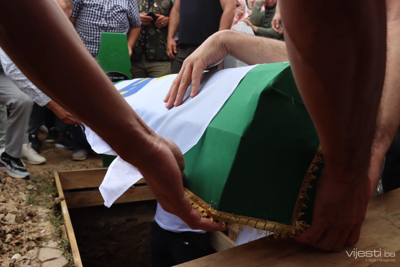 Sedam žrtava pronašlo smiraj u Potočarima nakon 30 godina od genocida