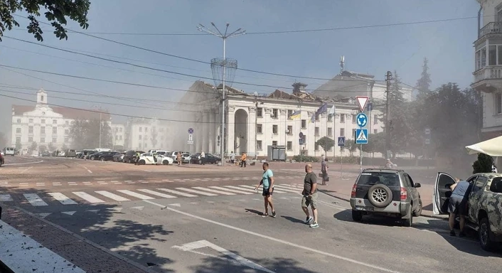 Sedmero mrtvih i 117 povrijeđenih u ruskom napadu na Černigov