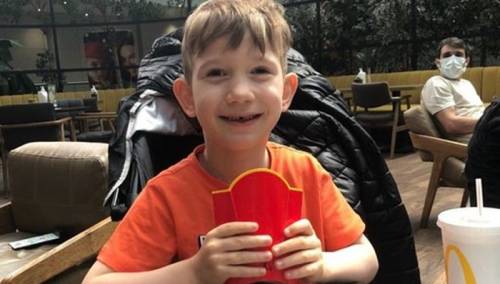 Sedmogodišnjem Anelu potrebna je naša pomoć kako bi se operisao u Turskoj