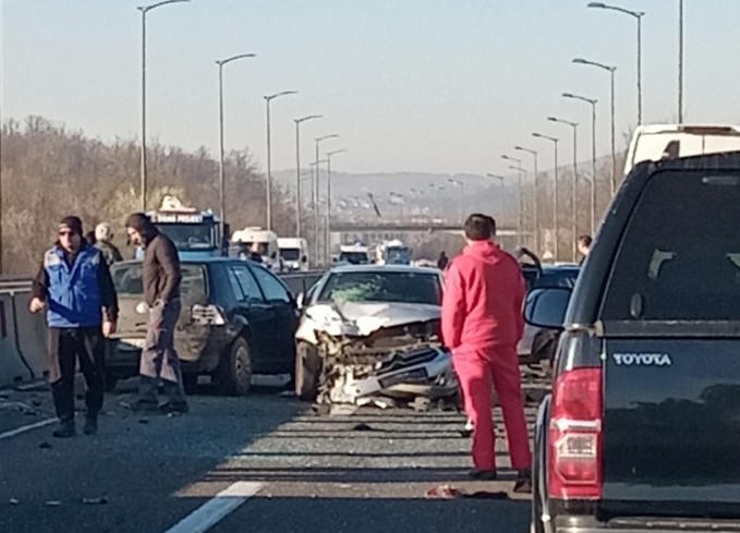 Sedmoro povrijeđenih u udesu kod Banjaluke, svi na UKC RS