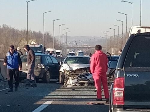 Sedmoro povrijeđenih u udesu kod Banjaluke, svi na UKC RS