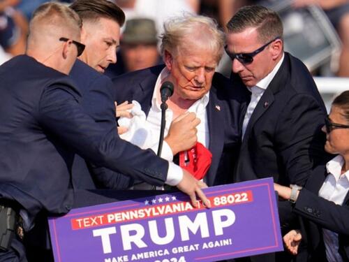 Šef FBI-ja: Trump pogođen metkom? Sumnjam