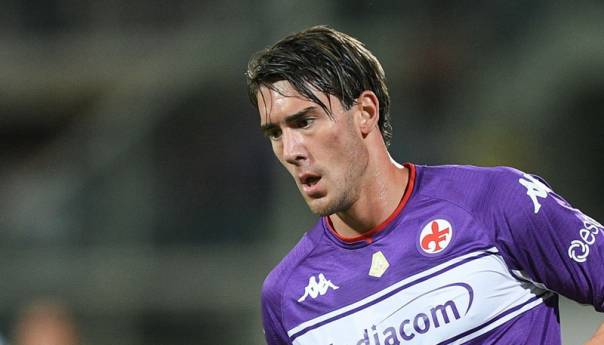 Šef Fiorentine bi zbog Vlahovića mijenjao nogomet