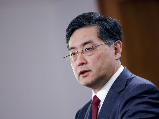 Šef kineske diplomatije smijenjen zbog vanbračne afere