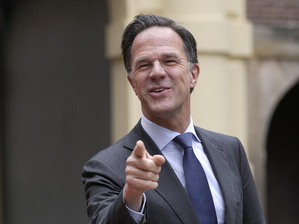 Šef NATO-a ismijao Kremlj: Medvjed ne mora govoriti da je medvjed