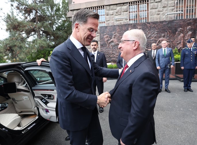 Šef NATO-a: Učinit ćemo sve što je potrebno za odbranu Turske