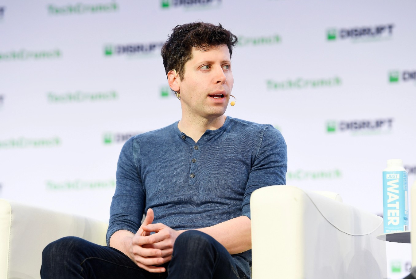 Šef OpenAI-ja: Umjetna inteligencija će oboriti cijene