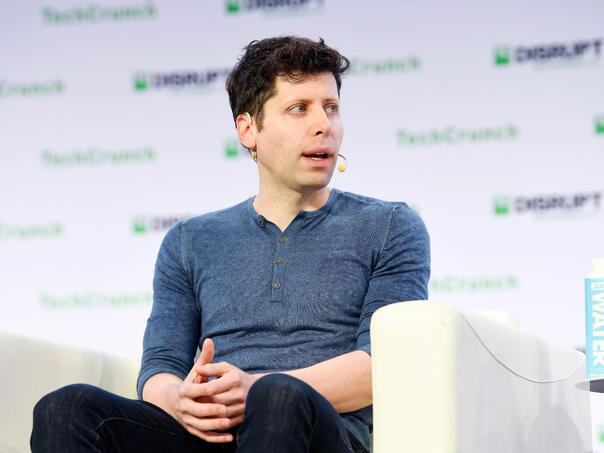 Šef OpenAI-ja: Umjetna inteligencija će oboriti cijene