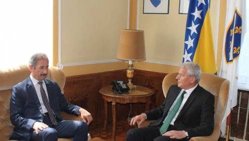 Šefik Džaferović primio palestinskog ambasadora Namouru