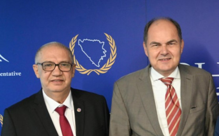 Sejdić zatražio od Schmidta da organizuje javnu tribinu o izmjenama Ustava i Izbornog zakona