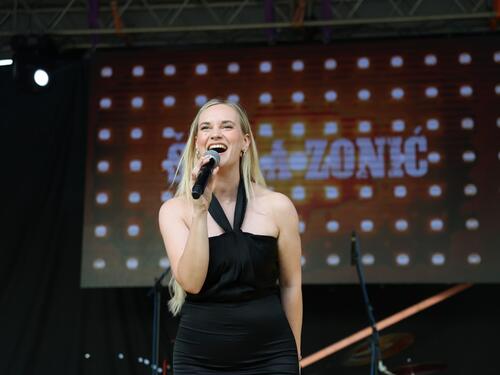 Šejla Zonić priredila sjajan koncert maturantima USK