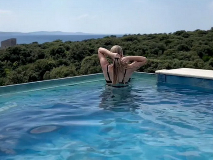 Šejla Zonić pokazala zavidnu liniju u kupaćem kostimu