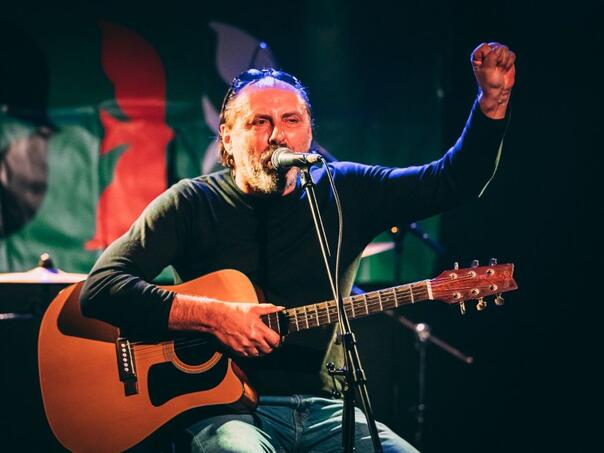 Sejo Sekson u Zadru ismijao Thompsonovu pjesmu