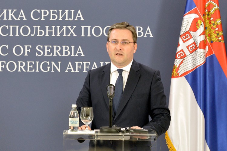 Selaković: Zagreb treba shvatiti da Srbija sama odlučuje šta će raditi
