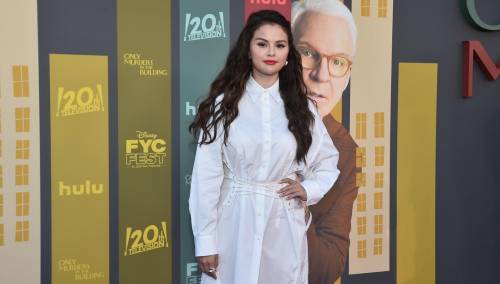 Selena Gomez u LA-u zablistala u netipičnom bijelom izdanju