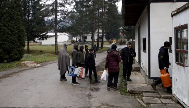 Selimbegović: Sutra premještanje do 150 migranata iz Ušivka u Blažuj
