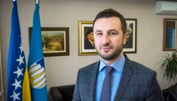 Semir Efendić proglasio pobjedu