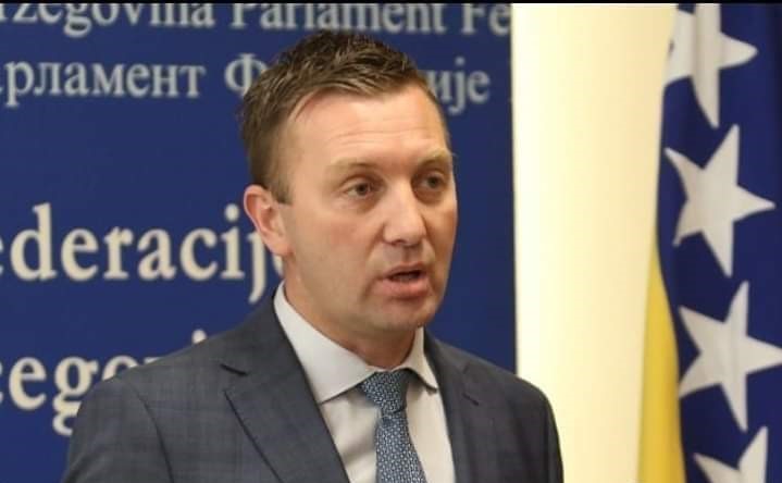 Senaid Begić podnio ostavku na sve stranačke funkcije u SDP BiH