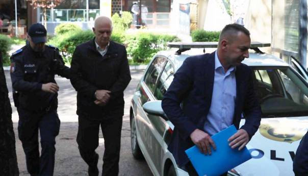 Senaid Memić predat u nadležnost Tužilaštva KS