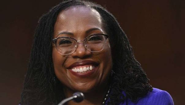Senat potvrdio Jackson kao prvu afroameričku sutkinju Vrhovnog suda