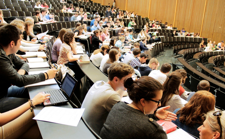 Senat UNSA: Svi studenti mogu bezuslovno upisati narednu godinu