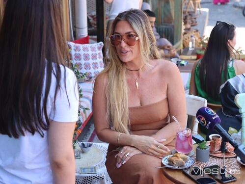 Senidah uz baklavu sa Baščaršije najavila spektakl u Skenderiji