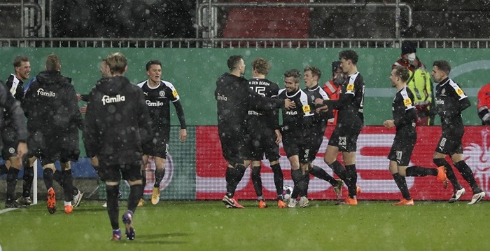 Senzacija u njemačkom Kupu: Holstein Kiel izbacio Bayern nakon penala